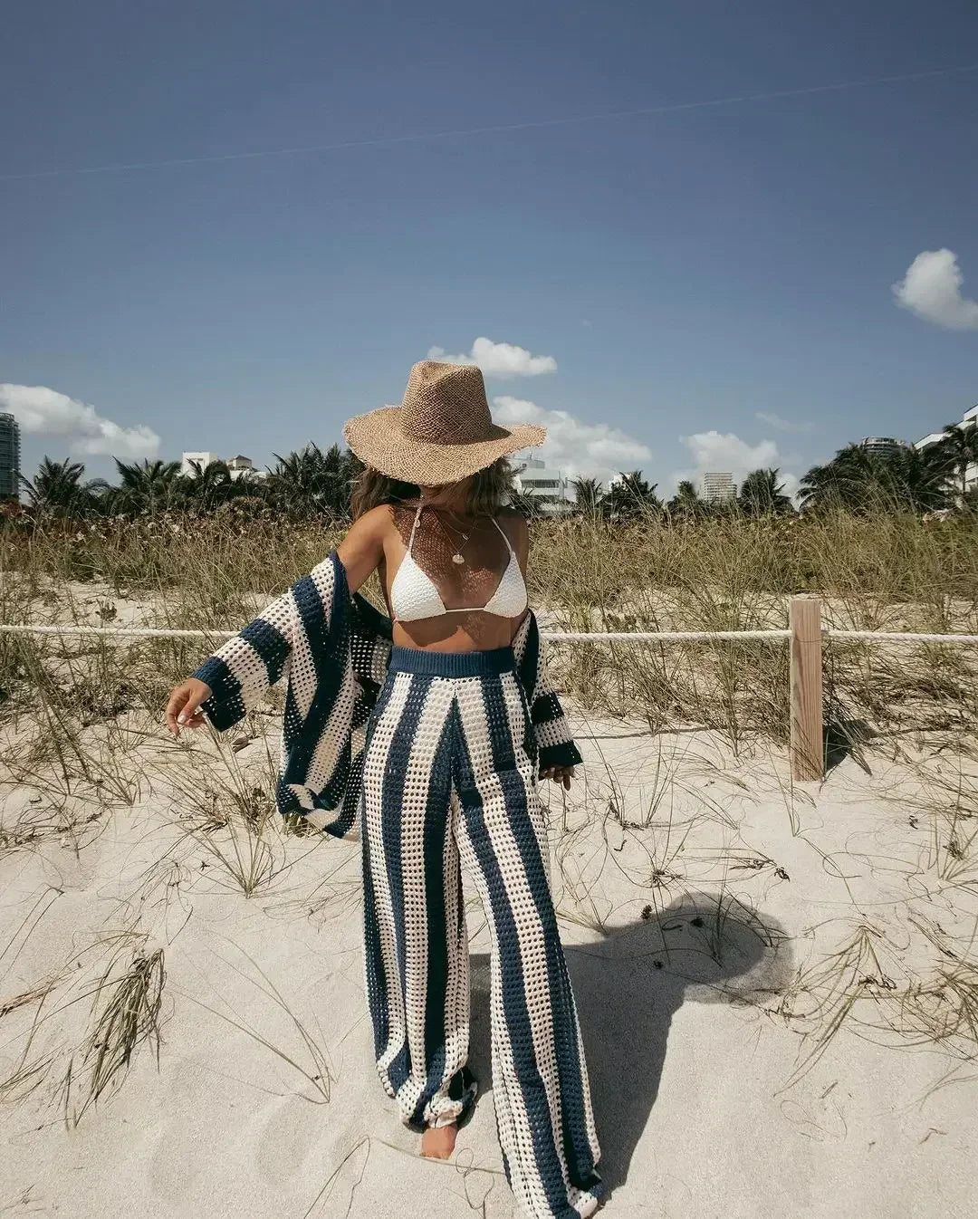 Zenaida™ | Completo all'uncinetto a righe con kimono e pantaloni