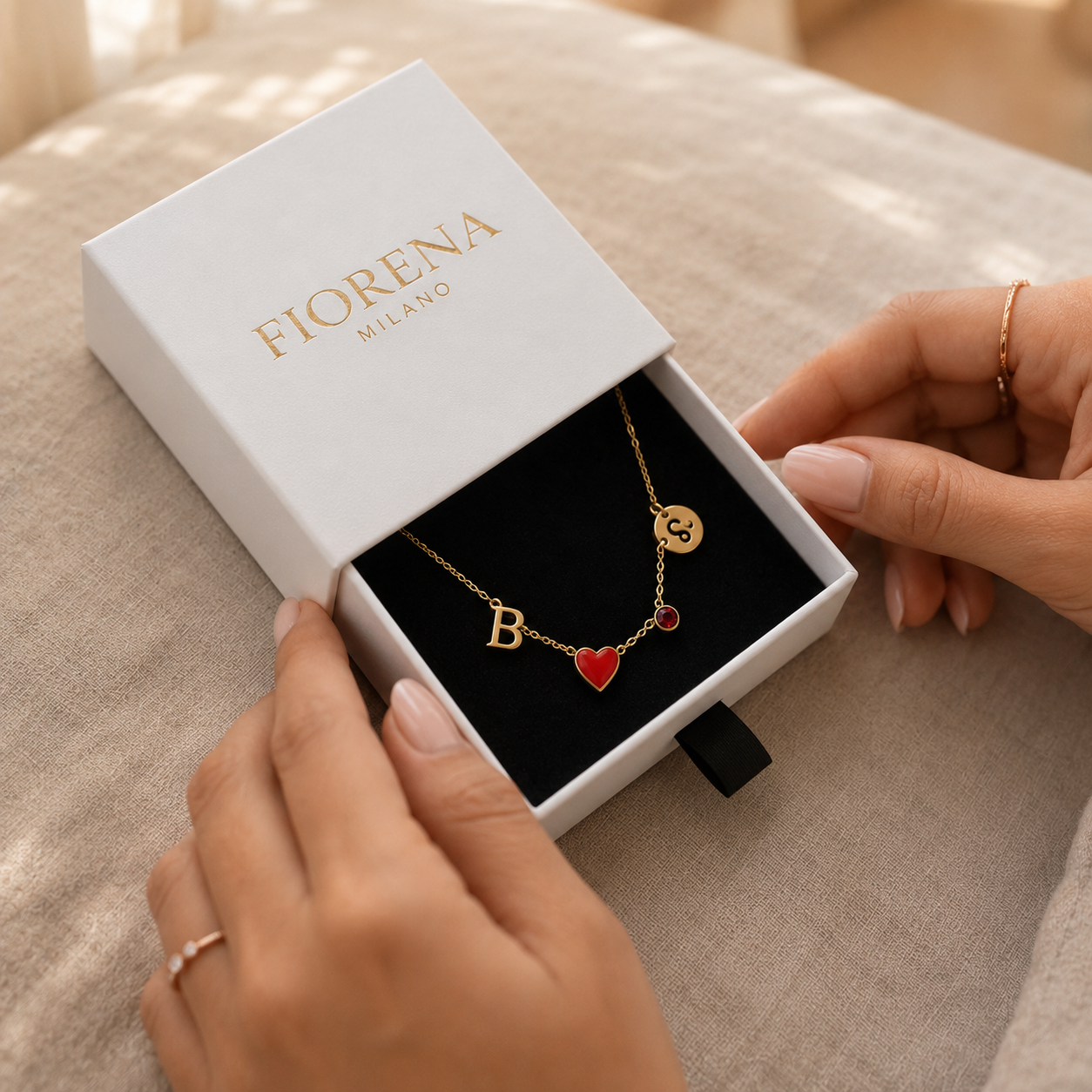 COLLANA CON INIZIALE A FORMA DI CUORE