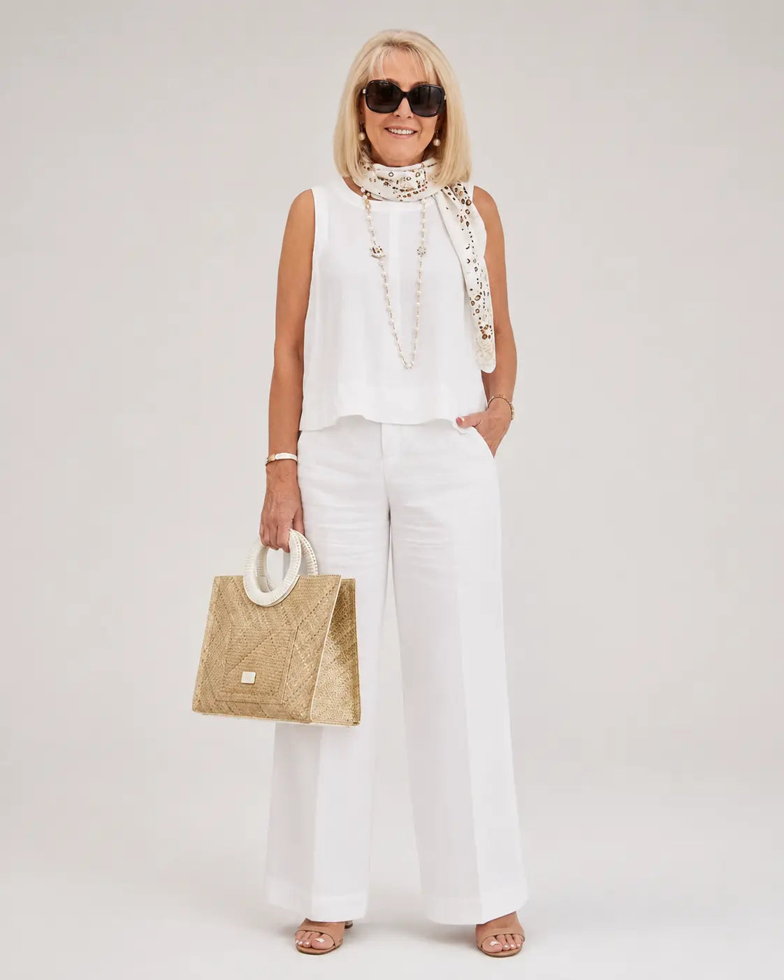 Trinidad™ | Completo Bianco con Camicetta e Pantaloni a Gamba Larga