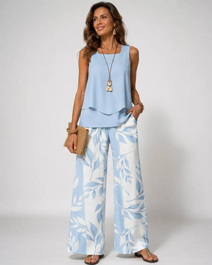 Olalla™ | Completo Azzurro Cielo Blusa e Pantaloni Botanici